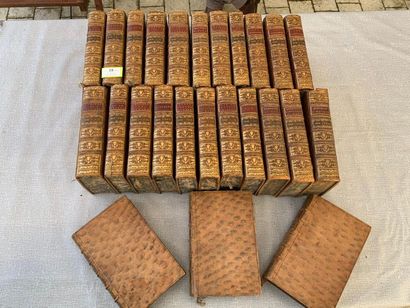 null Bible XVIIIe. Un ensemble de 25 sur 30 volumes (1742-1746). Très bel reliure...