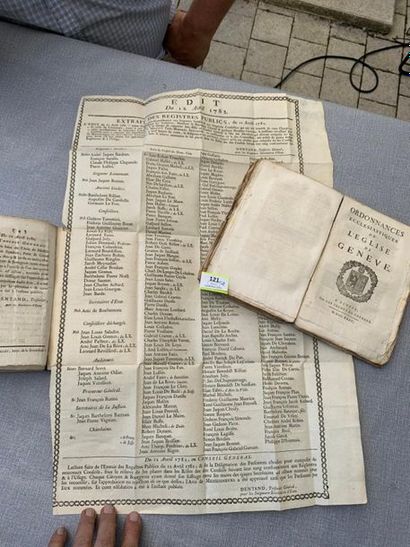 null Edits de la République de Genève. 2 volumes brochés. 1735.