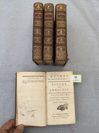 null Voltaire. Siècle de Louis XIV. 4 volumes reliés cuir. 1773.
