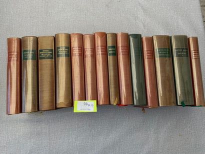  La Pléiade. Un ensemble de 14 volumes, dont, Molière, La Fontaine, André Gide, Bernanos,...