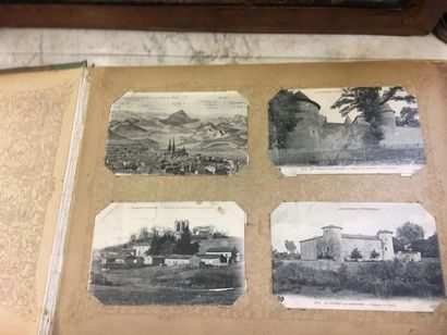 null Album de cartes postales sur l'Auvergne et vue de villages