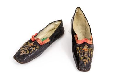 Paire de chaussures période Romantique en...