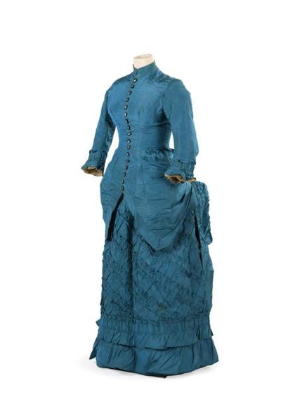 null Belle robe de jour à tournure et ligne Princesse en faille de soie bleu Circa...