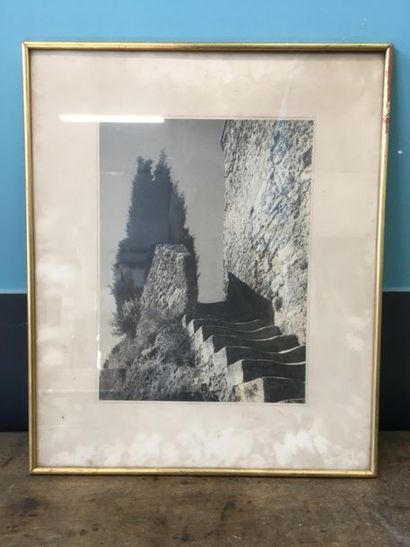 null Blanc et Demilly
Photo d'une terrasse au soleil
38 x 29 cm