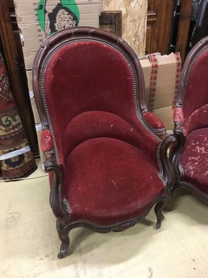 null Paire de fauteuils gondole en acajou époque Napoléon 3 en velours rouge