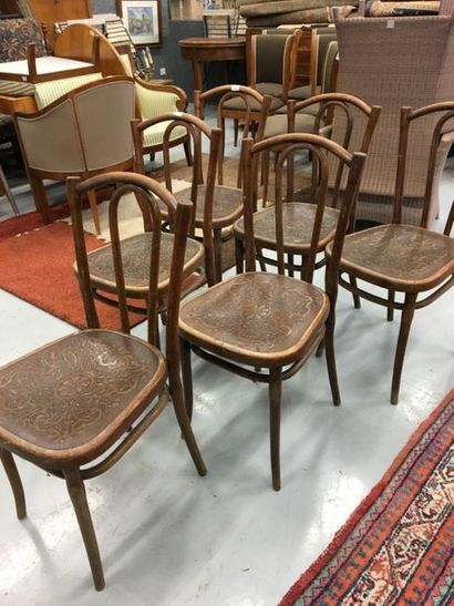 null THONET, Six chaises en bois courbé