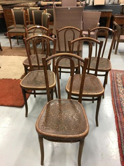 null THONET, Six chaises en bois courbé