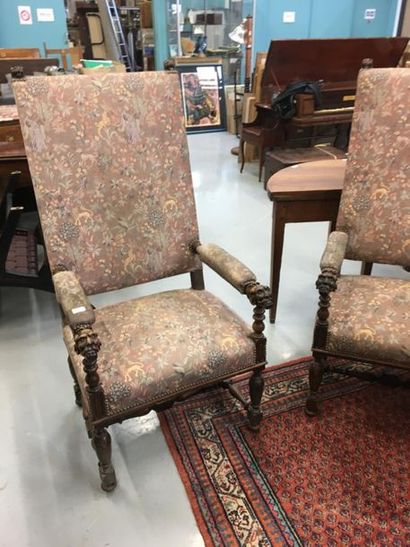 null Paire de fauteuils de style Louis XIII
19ème
