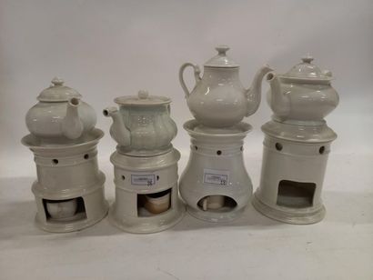 null Lot de 4 tisanières en porcelaine