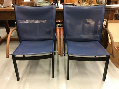 null Hugonet Paris deux fauteuils assise bleu
très bon état
