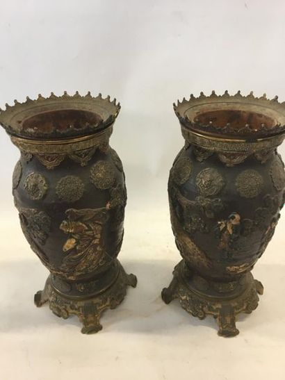 null Japon paire de vases monture en laiton
H : 35 cm