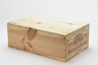 null 12 B CHÂTEAU LA LAGUNE (original wood case) GCC3 Haut-Médoc 2002