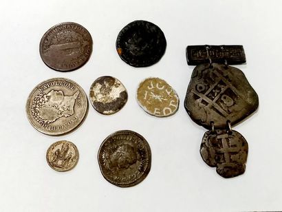 Petit lot de 8 pièces dont 3 monnaies romaines,...