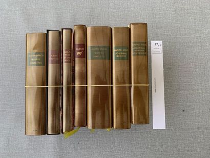 null La Pléiade. 7 volumes, dont 3 albums (Cocteau, Mille et une nuits et NRF..)