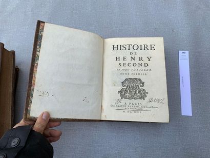 null Varillas. Histoire de Henry II. 2 tomes en 1 volume (complet). 1 volume in-4...
