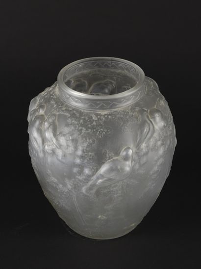 null MULLER Frères à Lunéville (1897-1936) 

Vase de forme pansu à petit col épaulé...