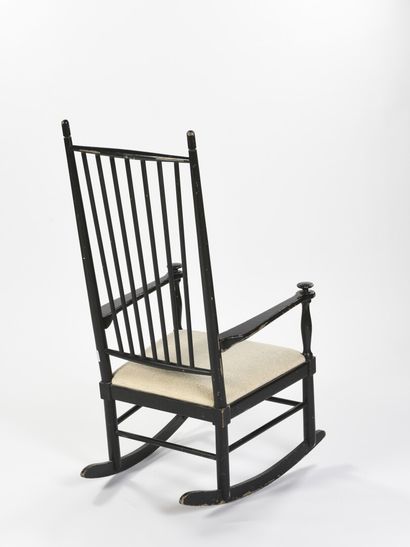 null Karl-Axel ANDERSSON (XX ème)

Rocking Chair modèle Isabella en bois laqué noir...