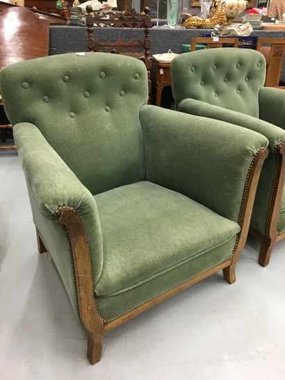 null Paire de fauteuils en velours vert