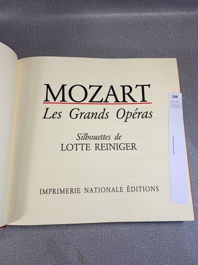 null Mozart. Les grands Opéras. Silhouettes de Lotte Reiniger. 1 volume relié. Imprimerie...