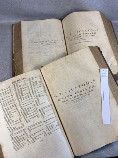null Cicéron. Opera omnia. 4 tomes en 2 volumes in-folio. 1584. Accidents.