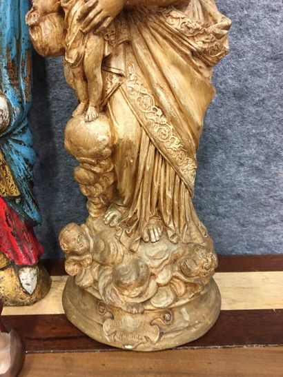 null Lot de statues dont Vierge en plâtre

Vierge à l'enfant : 46 cm