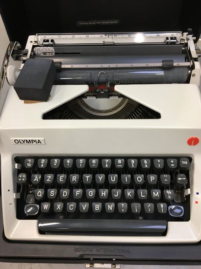 null Olympia, machine à écrire