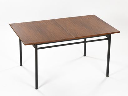 null Marcel GASCOIN (1907-1986)

Table à structure tubulaire de forme carrée en métal...