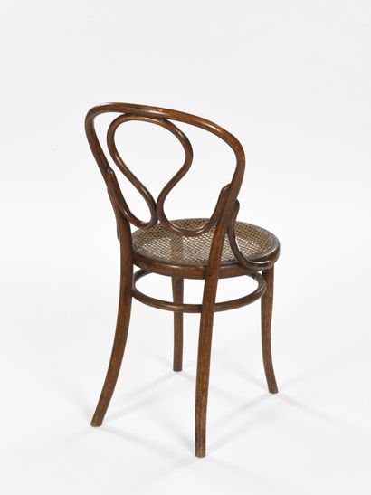 null DE FIUME (Concurent de Thonet)

Paire de chaises en bois courbé identique au...