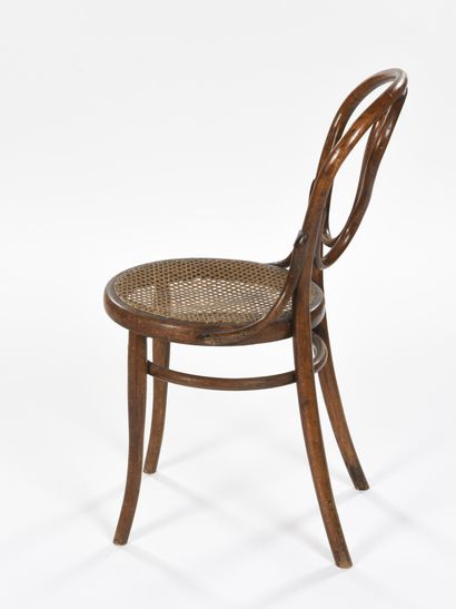 null DE FIUME (Concurent de Thonet)

Paire de chaises en bois courbé identique au...
