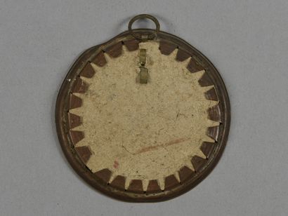 null Portrait d'officier 

Miniature ronde sur ivoire

Vers 1820 

Diam : 6 cm