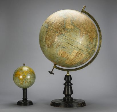 null Important globe terrestre au 1/25 millionième

Dressé par J. FOREST vers 1890

Piètement...