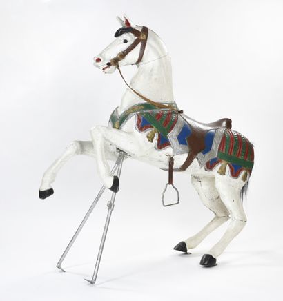 null Travail allemand

Sujet de manège , cheval cabré de manège en bois sculpté polychrome,...