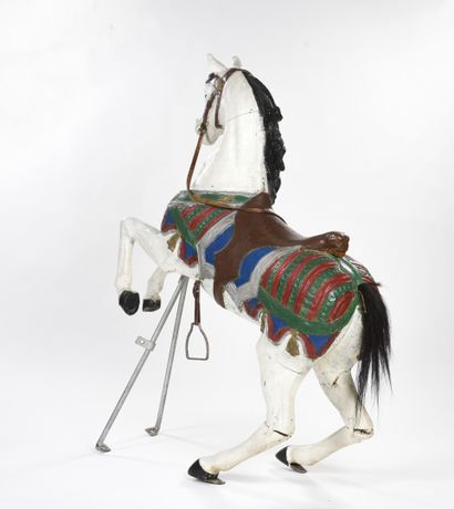 null Travail allemand

Sujet de manège , cheval cabré de manège en bois sculpté polychrome,...