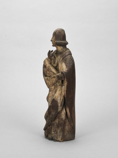 null Figure d'ecclésiastique en chêne sculpté

17ème siècle 

H : 37 

(trous de...