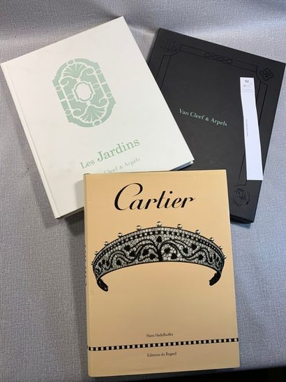 null [Joaillerie]. Un ensemble de 2 ouvrages : Cartier et Van Cleef & Arpels, Les...