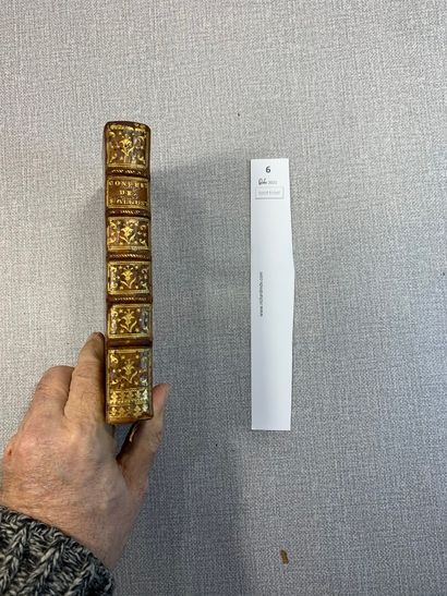 null Les confessions de Saint-Augustin. 1 volume relié plein cuir. Paris,1743.