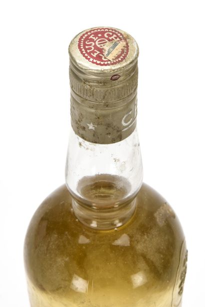 null 1 B CHARTREUSE JAUNE TARRAGONE PÉRIODE 1973-1985 75 cl 40% (5,7 cm; e.t.h. à...