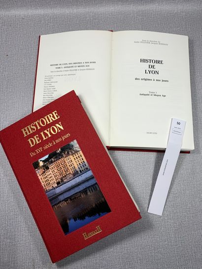 Histoire de Lyon, par PELLETIER. 2 volumes...