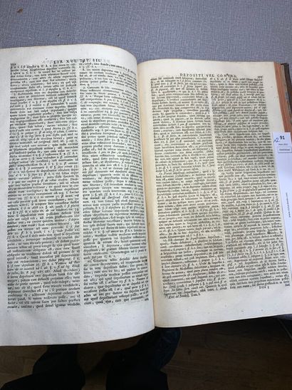 null Jean Voet. Commentaires et Pandectes. 2 volumes in-folio. 1778. Relié