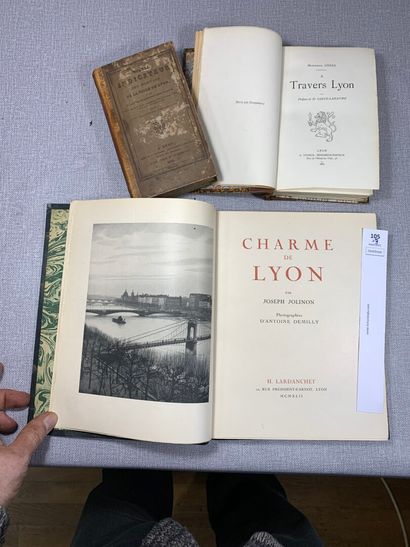 null [Lyon]. Un ensemble de 3 volumes XIXe/XXe : A travers Lyon par Monsieur Josse,...