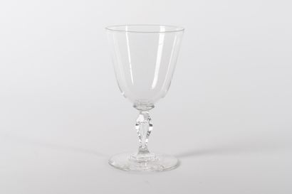null Deux verres à dégustation en cristal, la coupe est monogrammée M, pied balustre

...