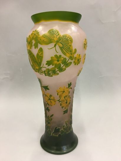 null Vase GALLE signature apocryphe

H : 32.5 cm