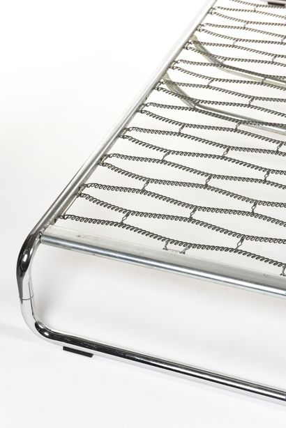 null Roger AUBOURT (XX th)

Two seater metal spring bed model 455 with chromed steel...