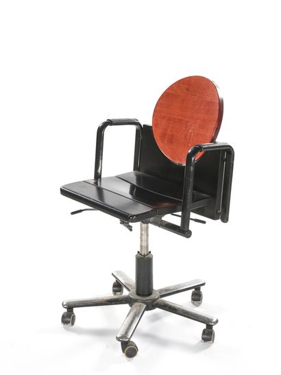 null Martin STOOL 

Fauteuil de bureau modèle D- Pino à piètement en étoile reposant...