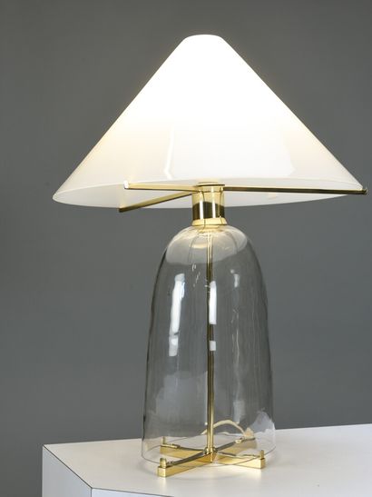 null Carlo MORETTI (Né en 1934)

Lampe de table modèle N°95 dit Ovale à base en croix...