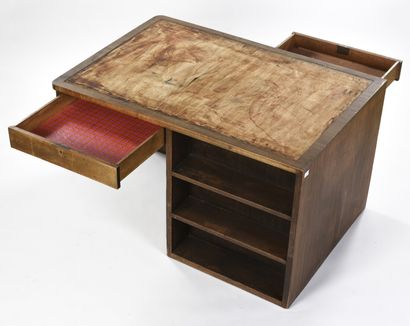 null André SORNAY (1902-2000)

Commande spéciale pour une famille lyonnaise

Bureau...