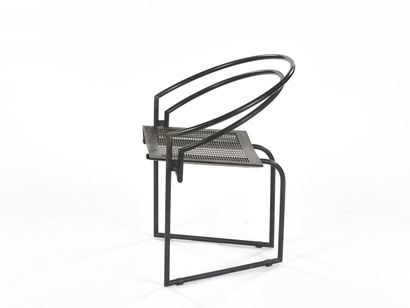 null Mario BOTTA (Né en 1943)

Suite de six chaises modèle Latonda 614 à structure...