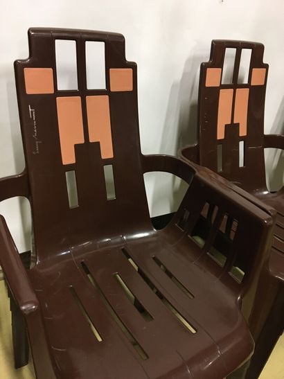 null Henri MASSONNET 

Suite de trois fauteuils Henry Massonnet, modèle Boston ,...