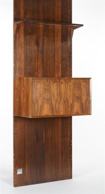 null Poul CADOVIUS (1911-2011) 

Wall bookcase with two panels in Rio rosewood veneer.

It...
