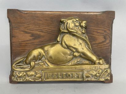 null Le lion de Belfort plaque en bronze, datée 1914

24 x 35 cm